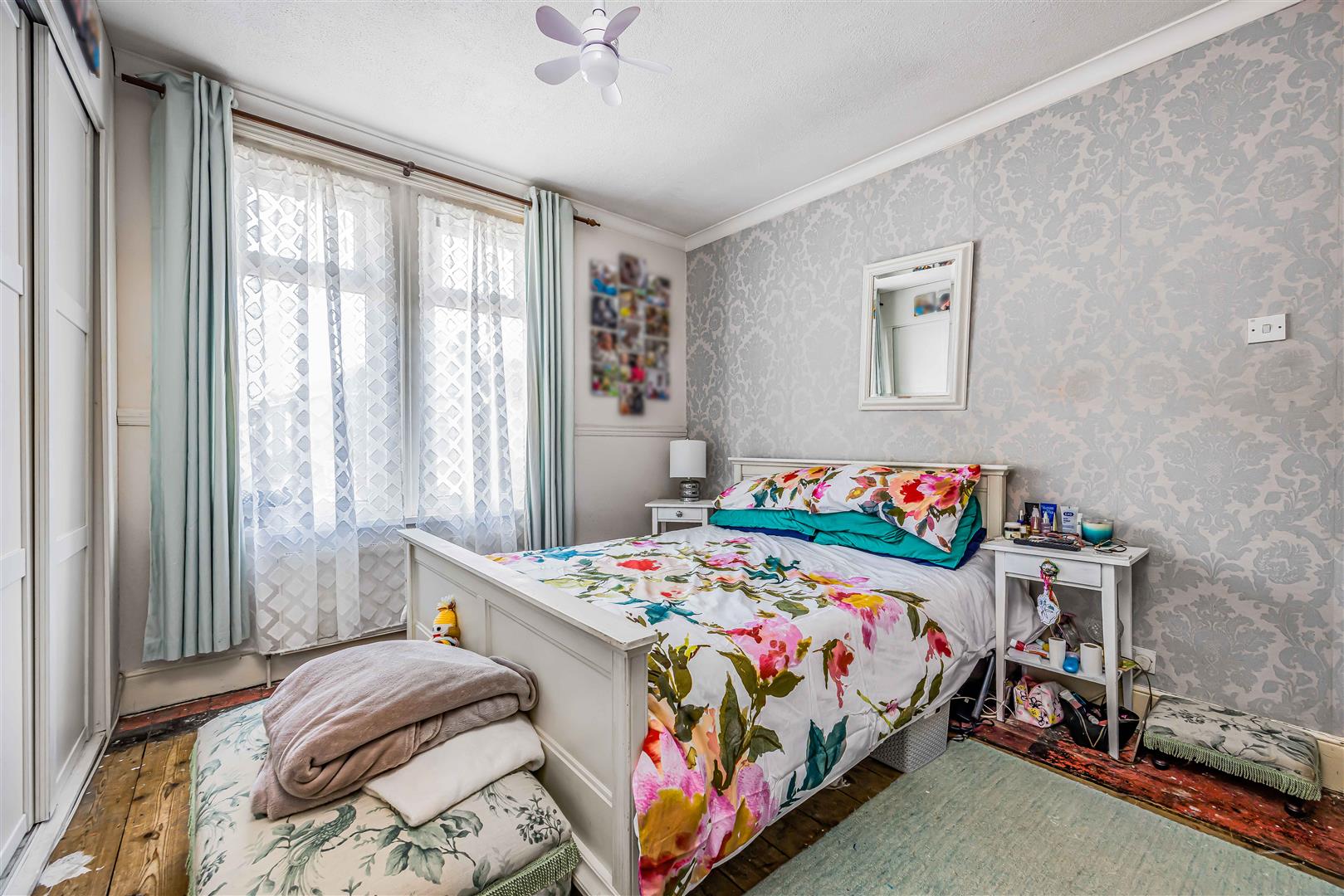 house for sale gladys avenue