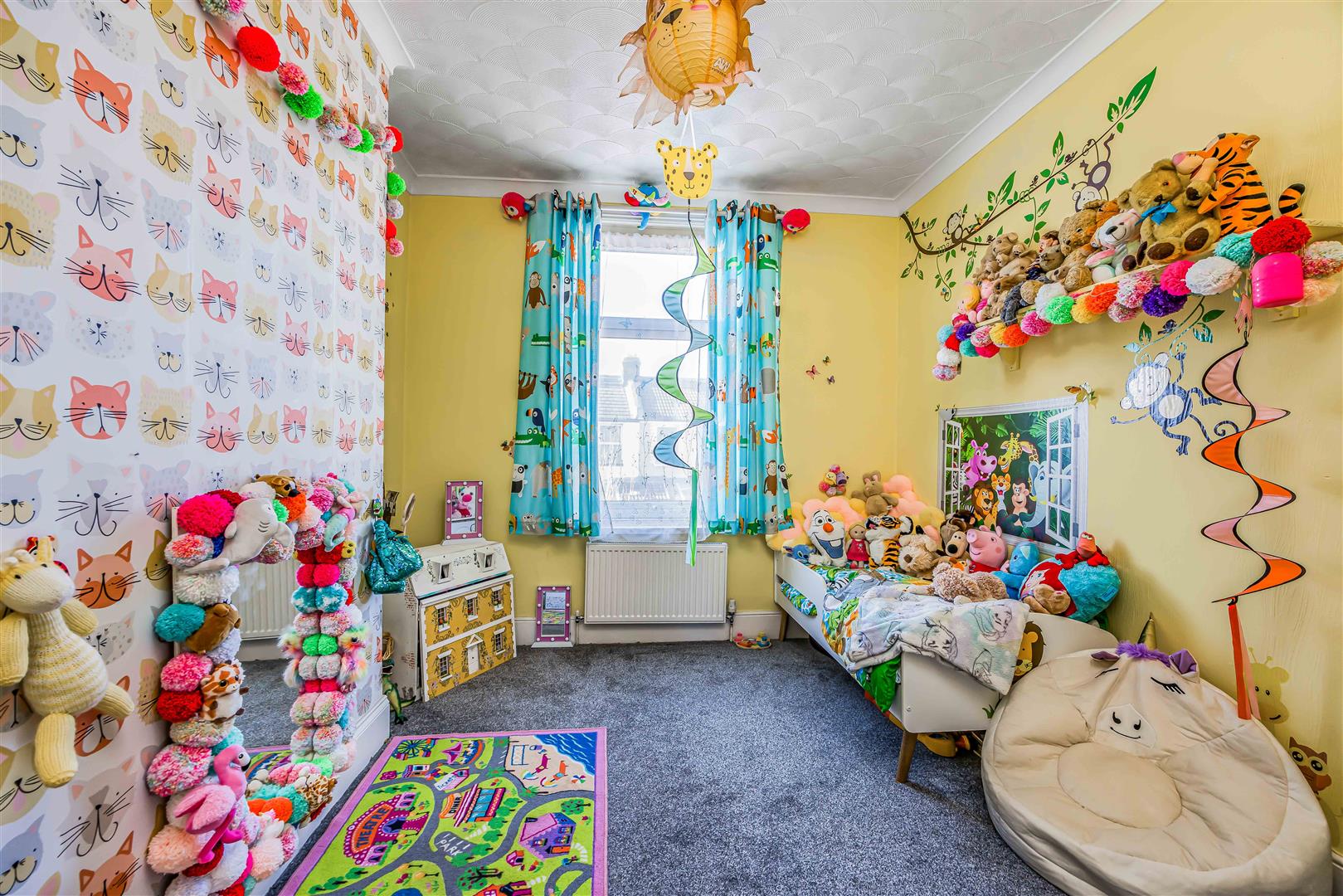 house for sale gladys avenue