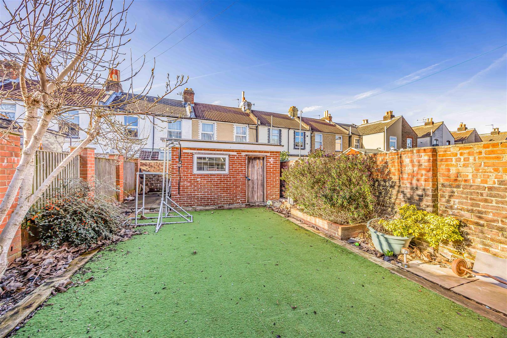 house for sale gladys avenue