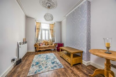 house for sale gladys avenue