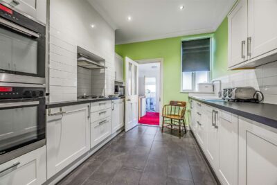 house for sale gladys avenue