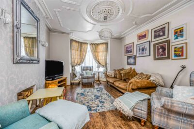 house for sale gladys avenue