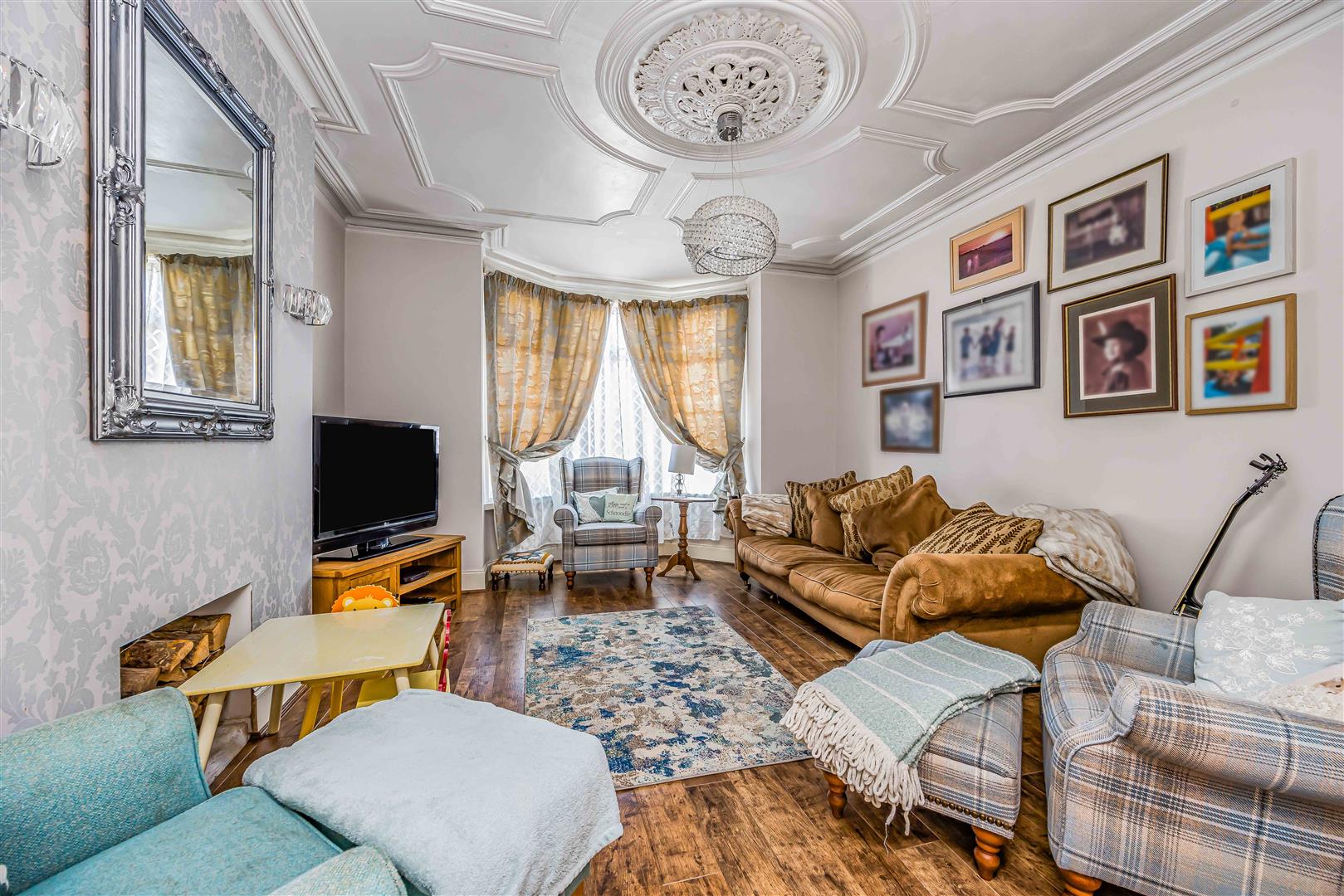 house for sale gladys avenue