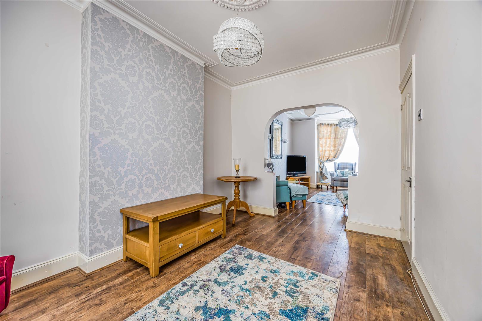 house for sale gladys avenue