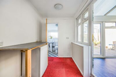 house for sale gladys avenue