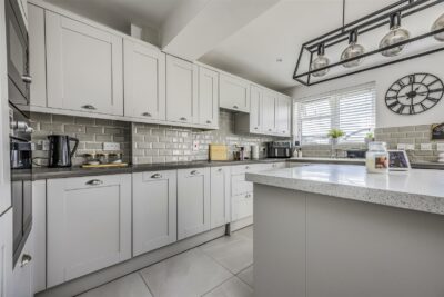 house - end terrace for sale high walk