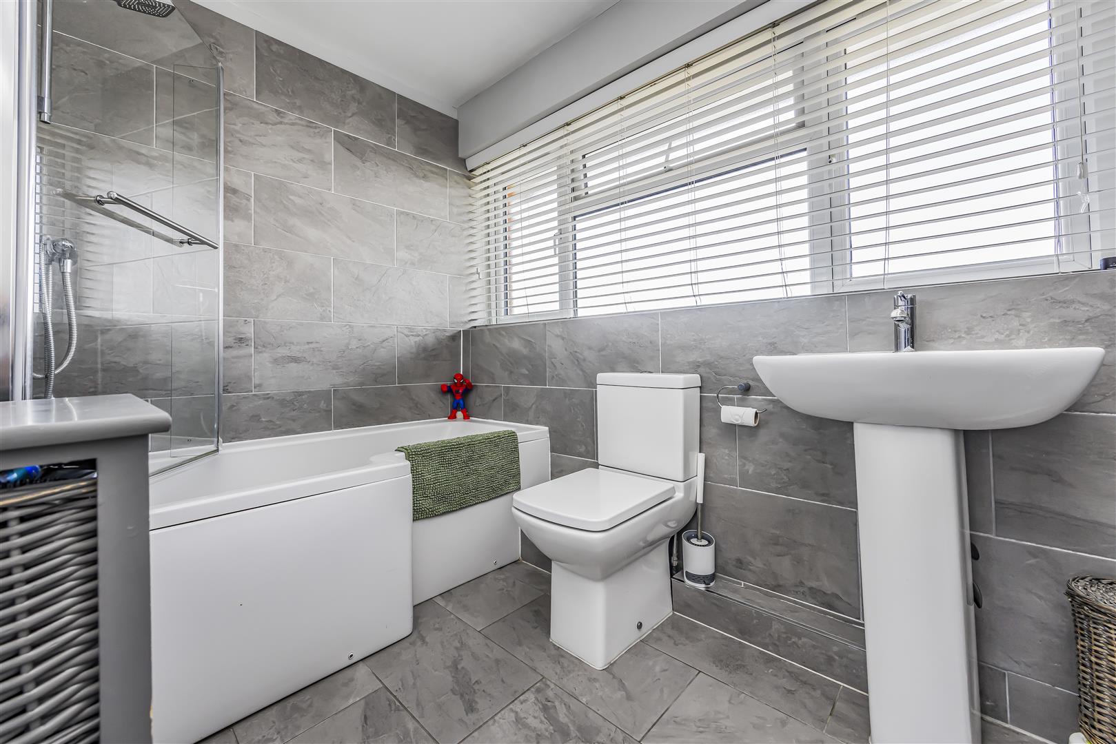 house - end terrace for sale high walk