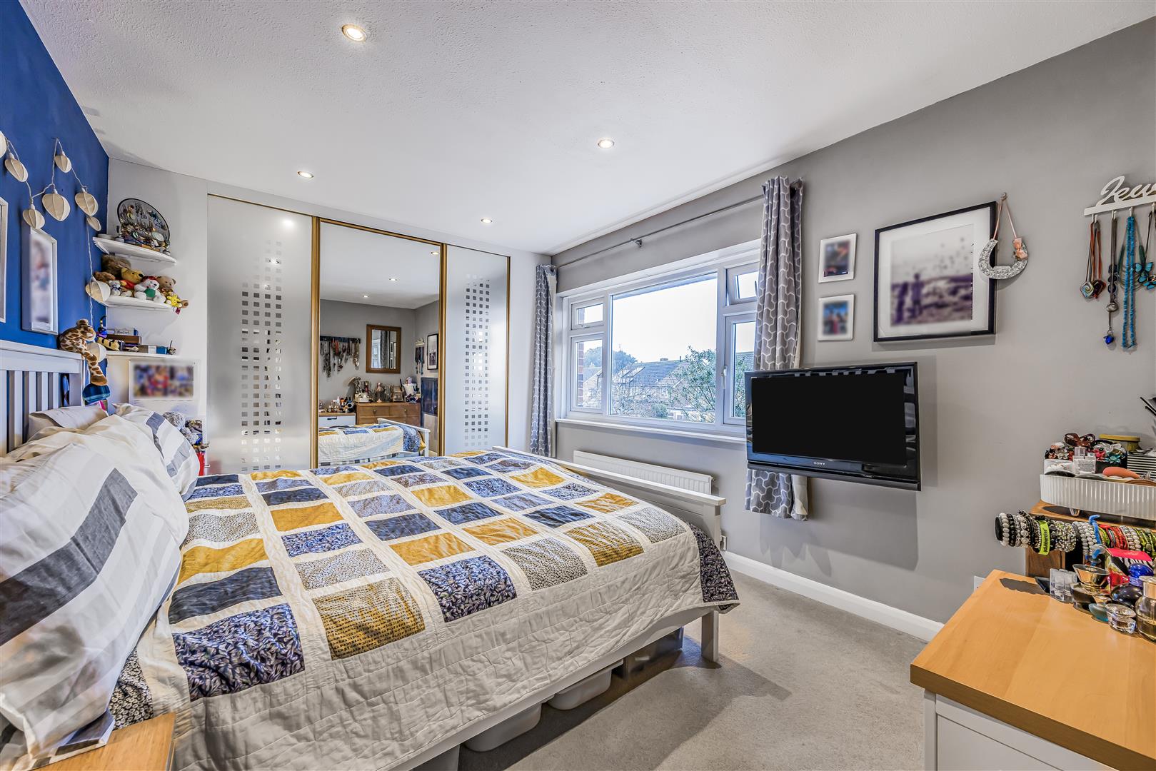 house - semi-detached for sale overton road