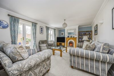 house - semi-detached for sale clarendon close