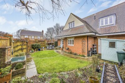 house - semi-detached for sale clarendon close