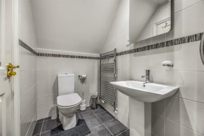 house - semi-detached for sale clarendon close