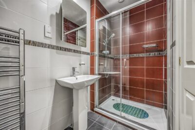 house - semi-detached for sale clarendon close