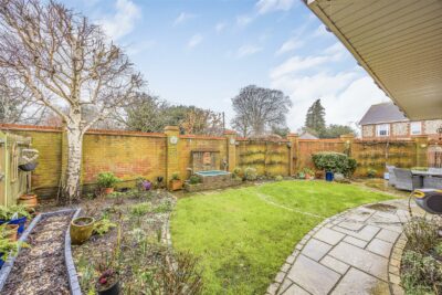 house - semi-detached for sale clarendon close