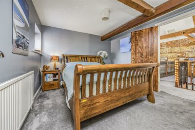 barn conversion for sale marsh lane