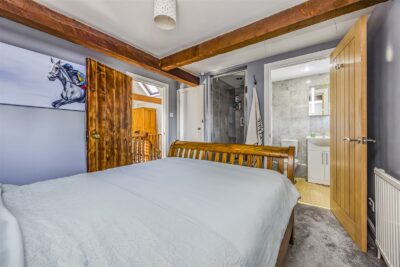 barn conversion for sale marsh lane