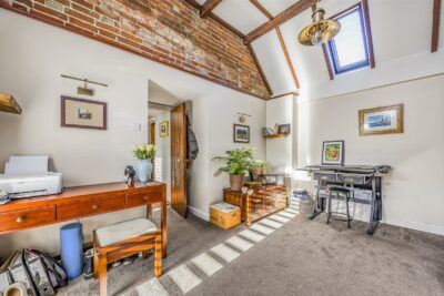 barn conversion for sale marsh lane