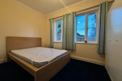 room for rent 12 maple wood