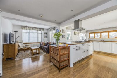 house - detached for sale south lane