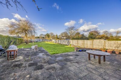 house - detached for sale south lane