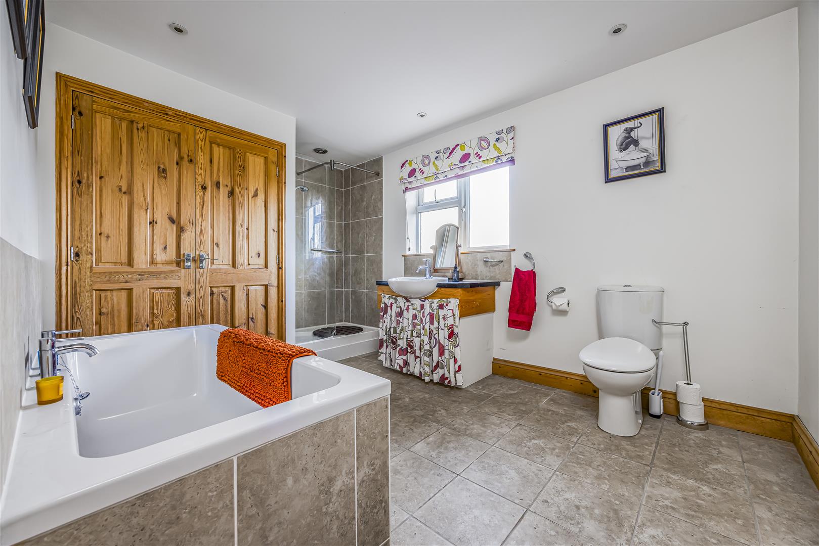 house - detached for sale south lane