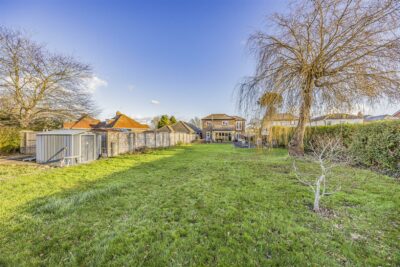 house - detached for sale south lane