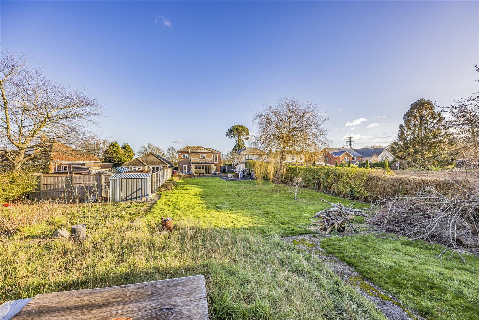 house - detached for sale south lane