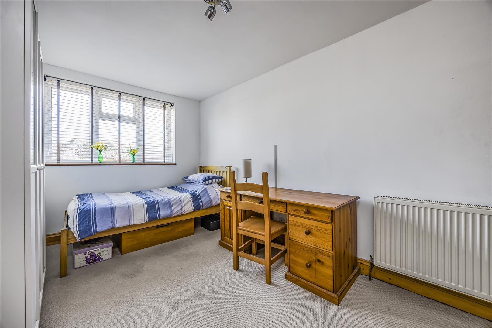 house - detached for sale south lane