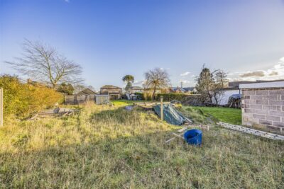 house - detached for sale south lane
