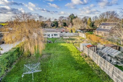 house - detached for sale south lane