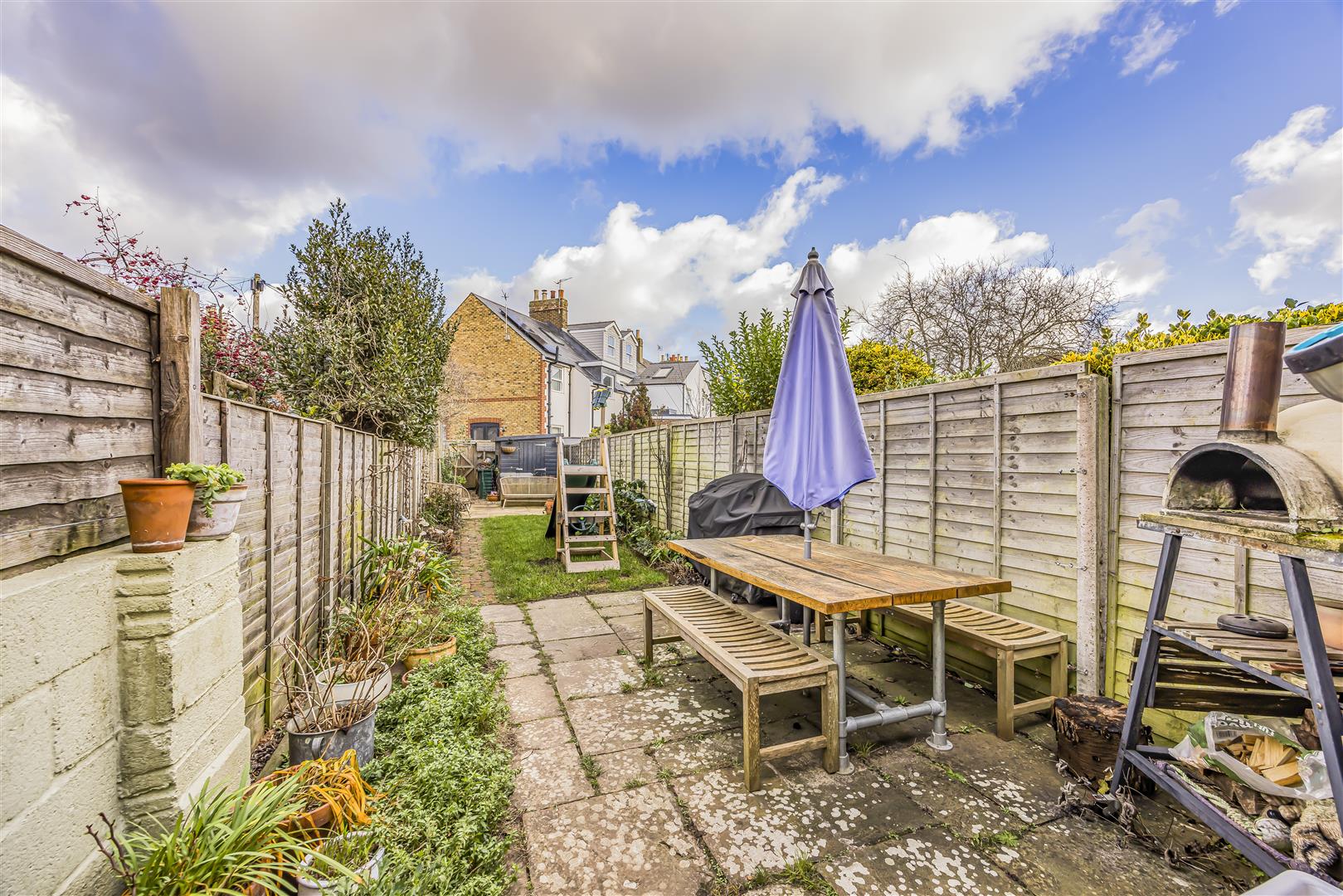 house - terraced for sale whyke lane