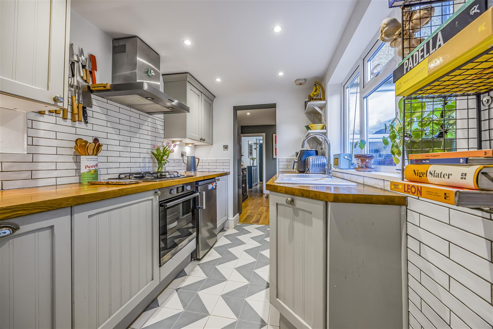 house - terraced for sale whyke lane
