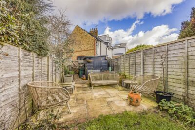 house - terraced for sale whyke lane