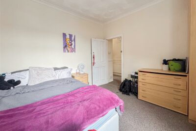 room for rent queen street