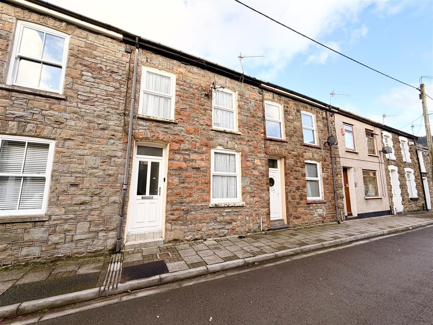 house - terraced for rent tynybedw street