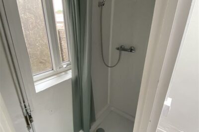 room for rent broadway