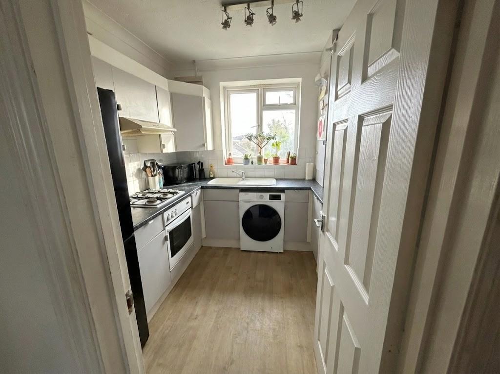 barn conversion for rent winsor close