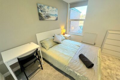 room for rent oriel road