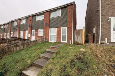 house - semi-detached for rent pen y cae