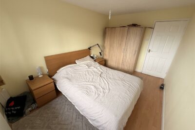 house - semi-detached for rent pen y cae