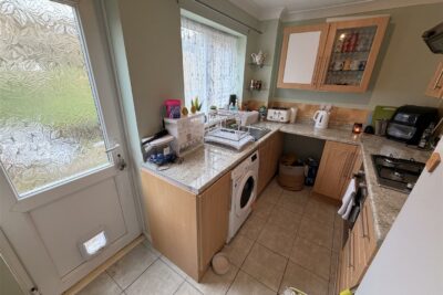 house - semi-detached for rent pen y cae