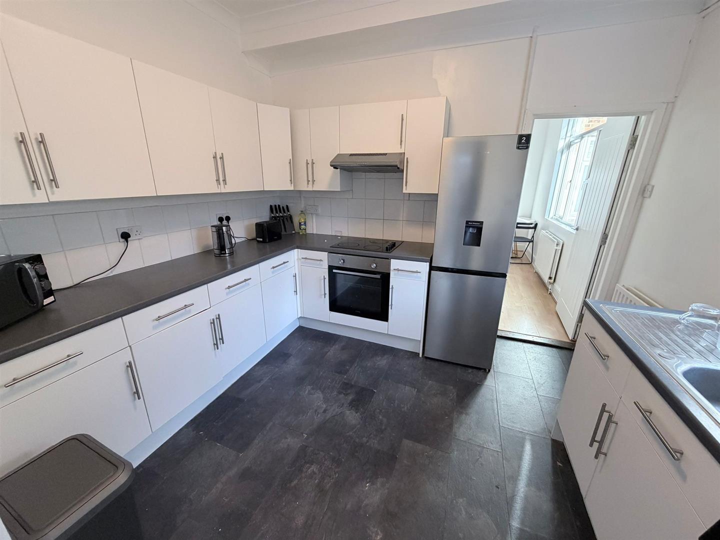 house - terraced for rent 32, playfair road