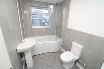 house - terraced for rent oxford street