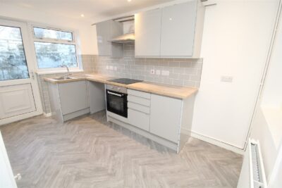 house - terraced for rent oxford street