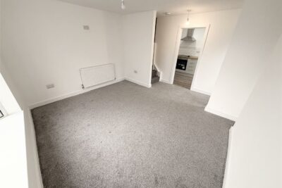 house - semi-detached for rent ystrad road