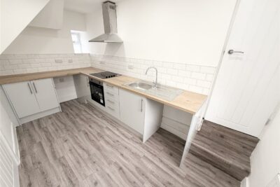 house - semi-detached for rent ystrad road