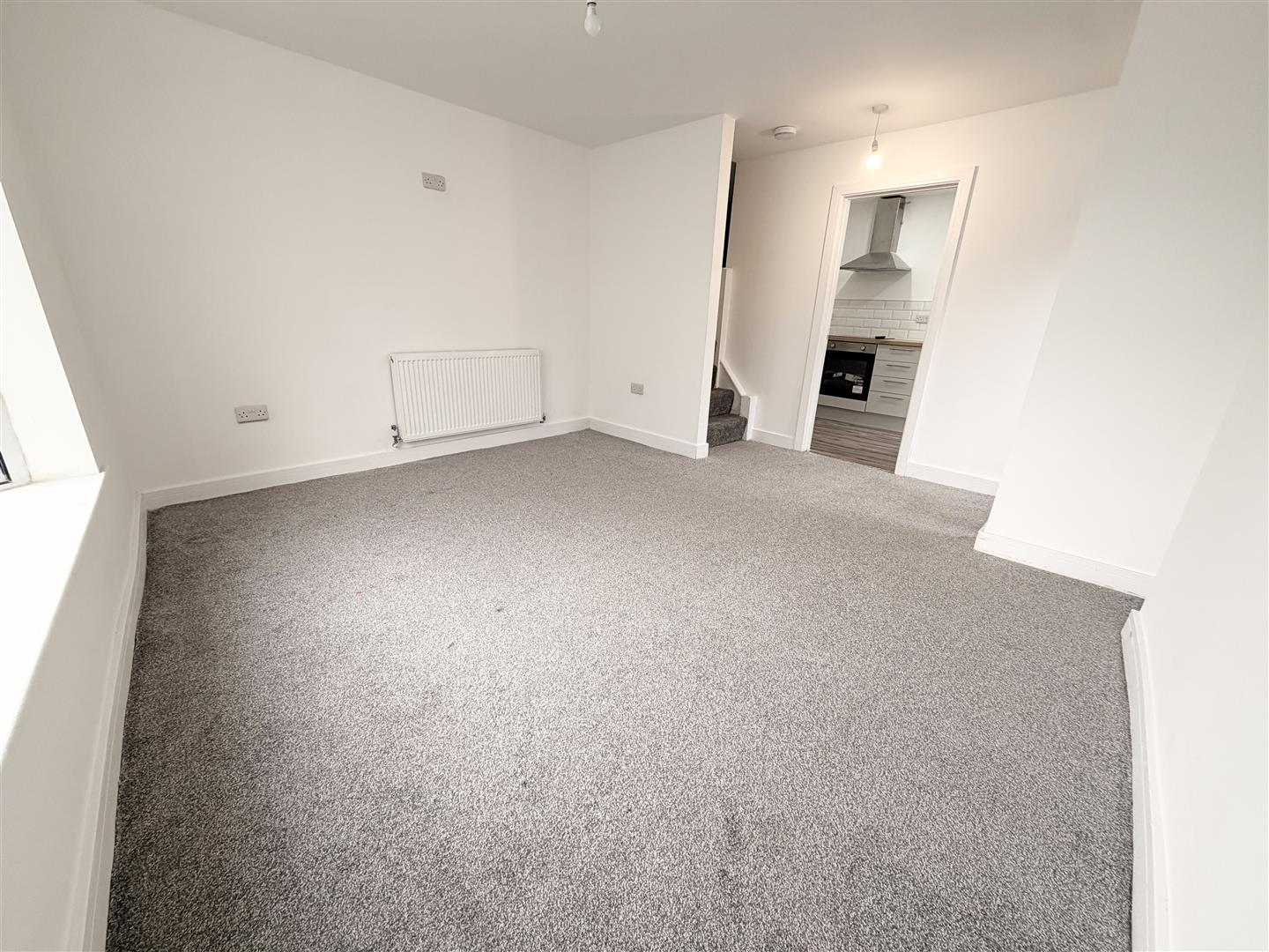 house - semi-detached for rent ystrad road