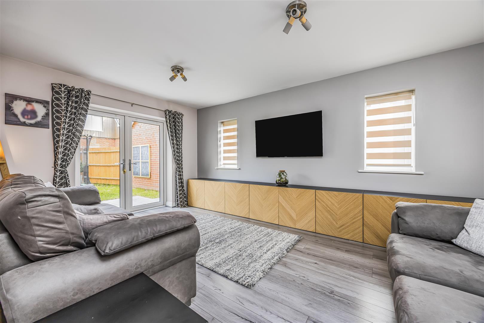 house - semi-detached for sale longcroft way