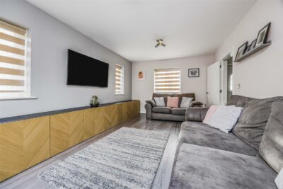 house - semi-detached for sale longcroft way