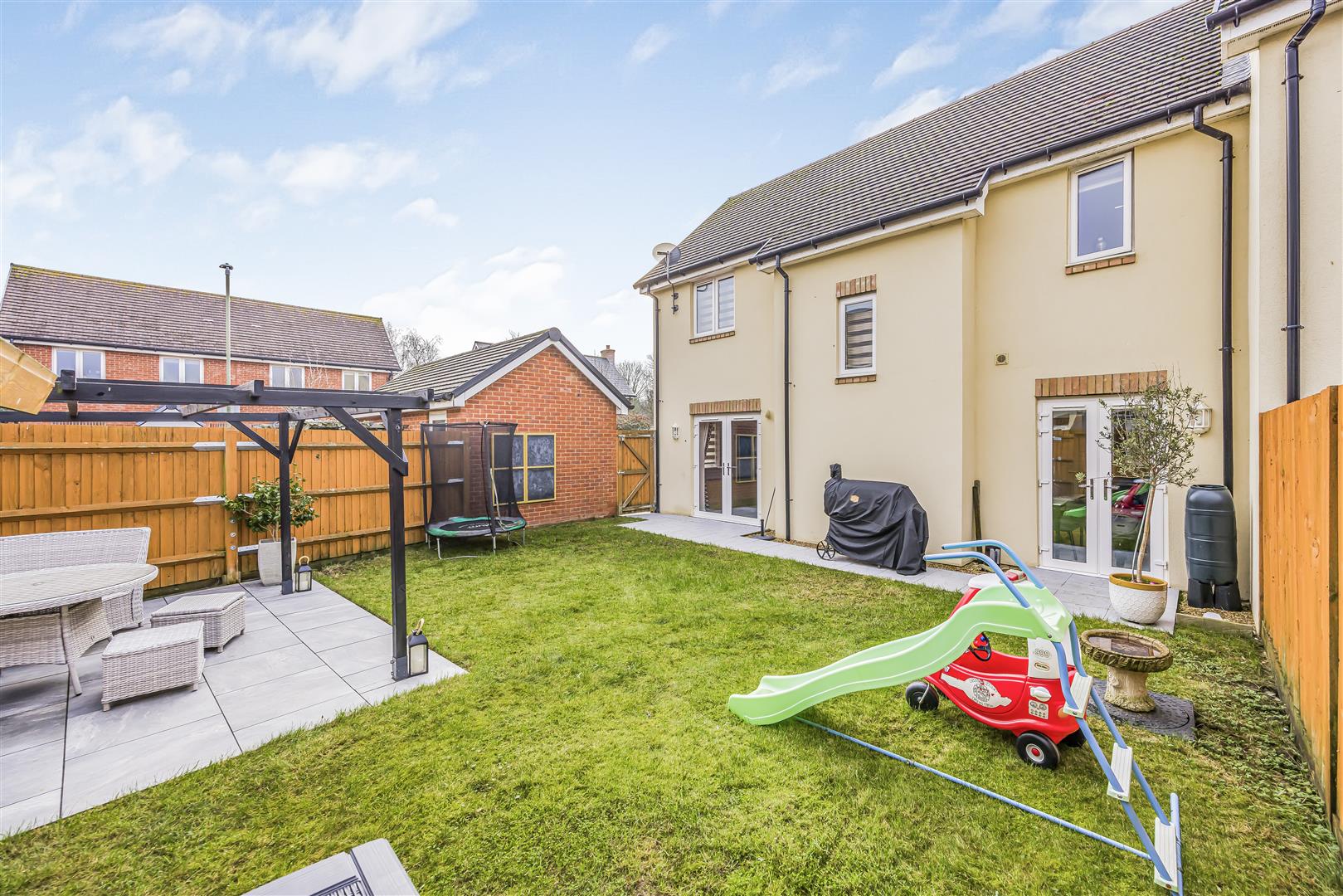 house - semi-detached for sale longcroft way