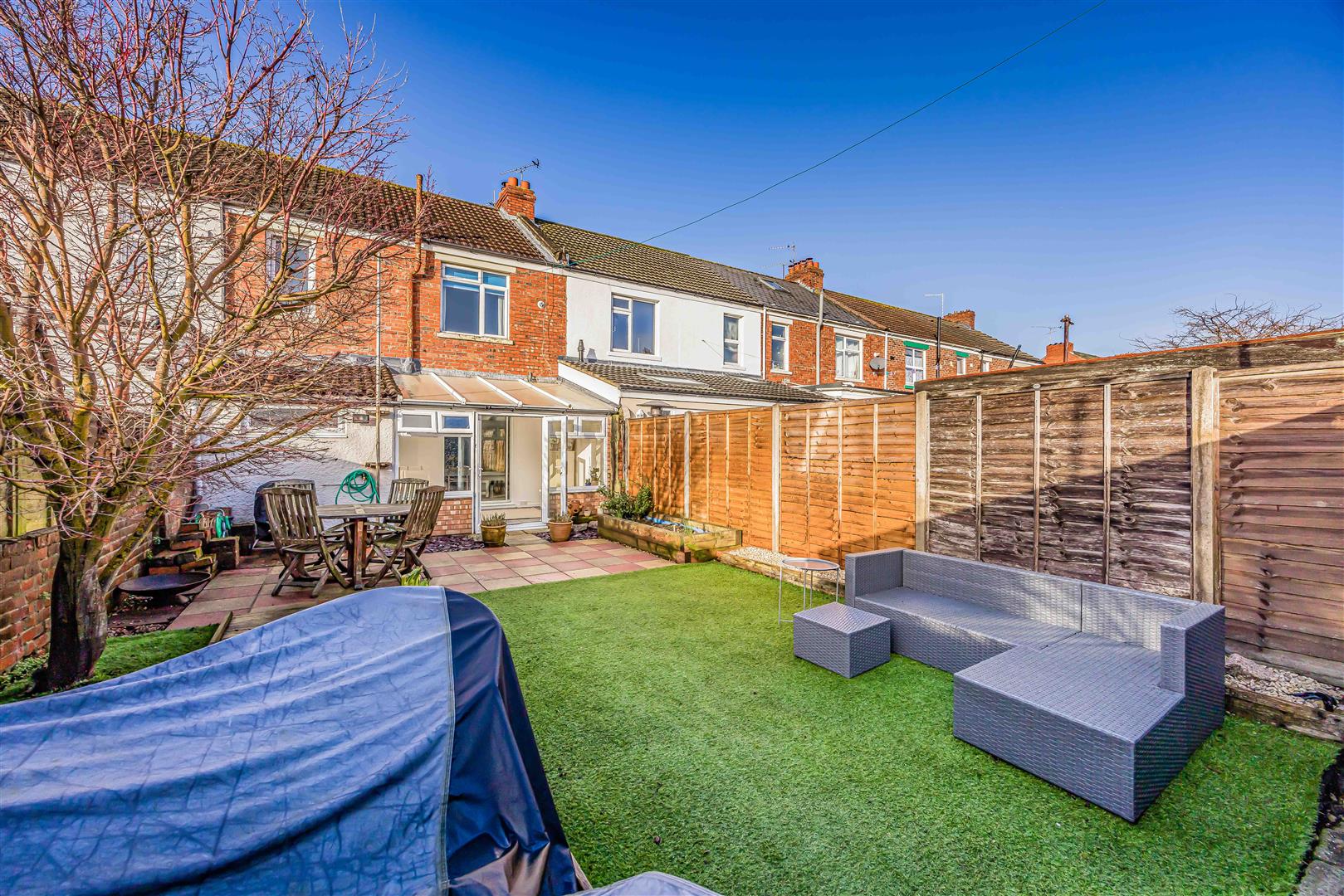 house - terraced for sale kensington road